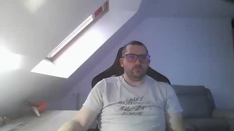 breton online show from 12/05/24, 08:33