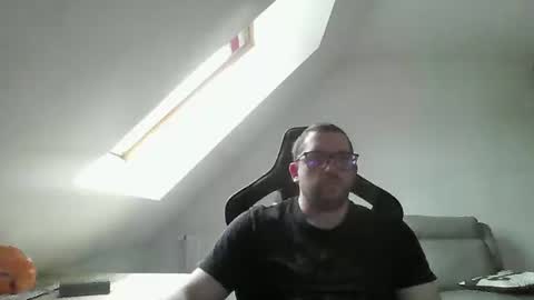 breton online show from 01/05/25, 12:31