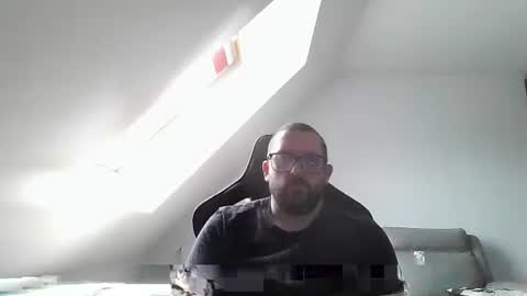 breton online show from 09/27/25, 09:14