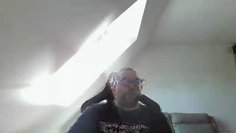 breton online show from 10/17/25, 11:24