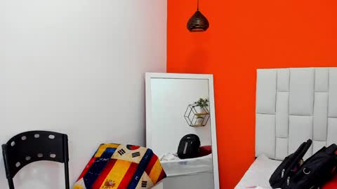 Snapshot of malu_horny_69 chatting on 01/07/25, 07:28 Melanie online show from 01/07/25, 07:28