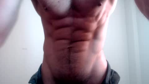 Snapshot of maluma4you chatting on 01/19/25, 01:22 maluma4you online show from 01/19/25, 01:22