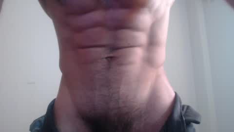 Snapshot of maluma4you chatting on 02/09/25, 02:40 maluma4you online show from 02/09/25, 02:40