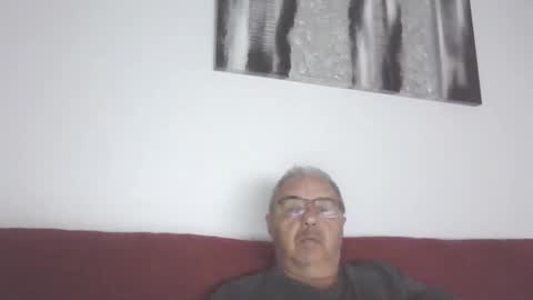 Snapshot of mambow99 chatting on 01/03/25, 08:32 OLDMANFREE online show from 01/03/25, 08:32