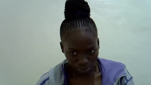 mamichula42 online show from 11/26/25, 06:25