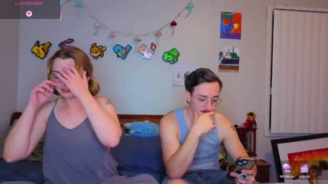 Snapshot of mamiclouds chatting on 09/28/25, 03:01 MamiCloudz online show from 09/28/25, 03:01