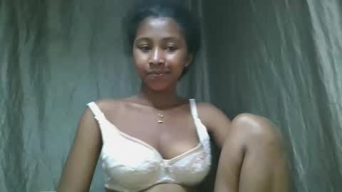 mamieriela online show from 04/16/26, 10:23