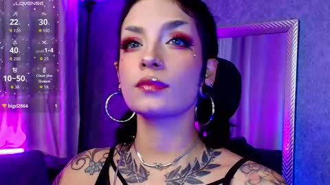 Snapshot of mamushka_ chatting on 09/19/25, 10:54   online show from 09/19/25, 10:54