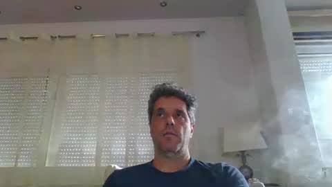 Snapshot of man211172 chatting on 02/15/26, 02:36 man211172 online show from 02/15/26, 02:36