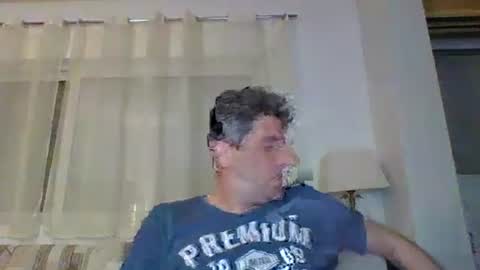 Snapshot of man211172 chatting on 03/23/26, 06:01 man211172 online show from 03/23/26, 06:01