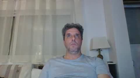 Snapshot of man211172 chatting on 04/01/26, 05:43 man211172 online show from 04/01/26, 05:43