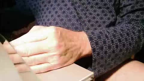 TS online show from 11/03/25, 06:14