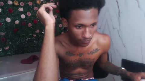 Snapshot of man_sant11 chatting on 04/20/26, 04:43 man_sant11 online show from 04/20/26, 04:43