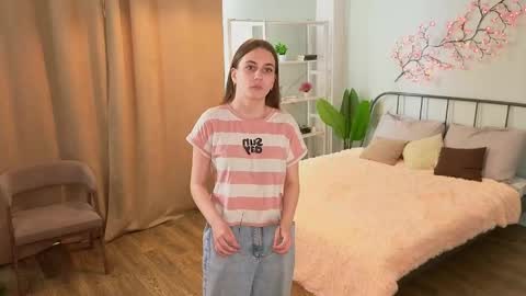 Vannesa online show from 05/04/26, 07:59