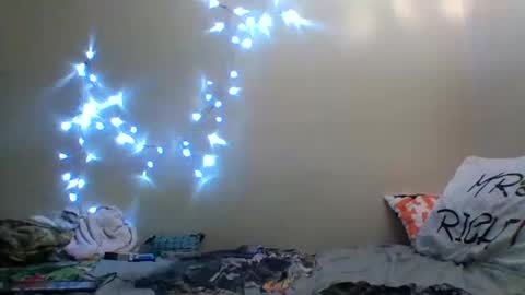 Snapshot of mandilube39 chatting on 12/25/24, 09:34 mindy22 online show from 12/25/24, 09:34