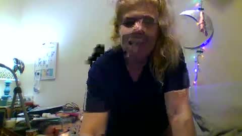 Snapshot of mandilube39 chatting on 01/22/25, 04:23 mindy22 online show from 01/22/25, 04:23