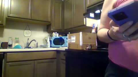 Snapshot of mandilube39 chatting on 02/08/25, 11:24 mindy22 online show from 02/08/25, 11:24