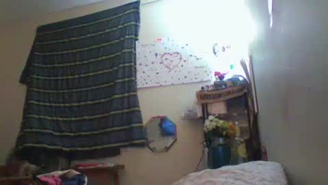 Snapshot of mandilube39 chatting on 03/08/25, 10:24 mindy22 online show from 03/08/25, 10:24