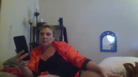 Snapshot of mandilube39 chatting on 10/05/25, 04:22 mindy22 online show from 10/05/25, 04:22