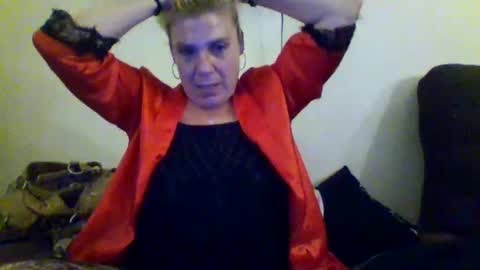 Snapshot of mandilube39 chatting on 04/30/26, 08:31 mindy22 online show from 04/30/26, 08:31