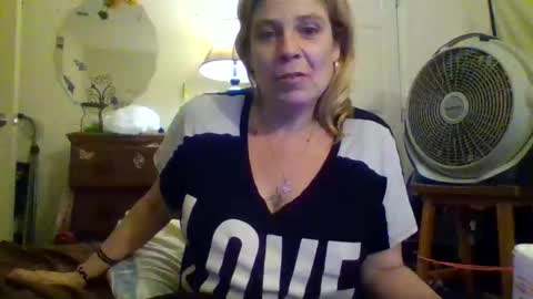Snapshot of mandilube39 chatting on 05/06/26, 01:14 mindy22 online show from 05/06/26, 01:14