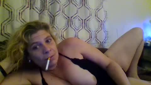 Snapshot of mandilube39 chatting on 06/04/26, 06:52 mindy22 online show from 06/04/26, 06:52
