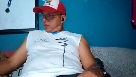 mandrilo7379 online show from 04/18/26, 08:51