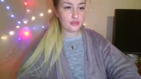 Mandy online show from 10/05/25, 03:43