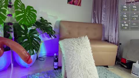 Snapshot of mandy_l33_ chatting on 01/08/25, 11:52 mandy_l33_ online show from 01/08/25, 11:52