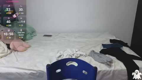 Snapshot of mandy_renzon1_ chatting on 02/04/25, 01:34 M A N D Y online show from 02/04/25, 01:34