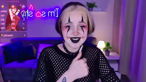 Luna online show from 12/21/25, 09:22