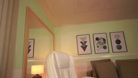 Mandy Collins online show from 04/06/26, 11:33