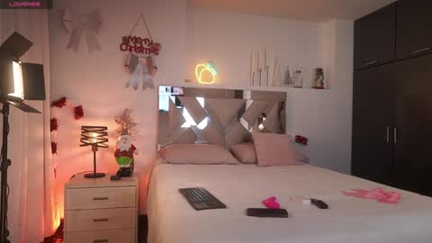   online show from 12/30/24, 04:40