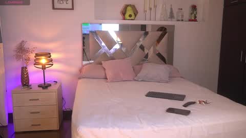   online show from 02/28/25, 04:42