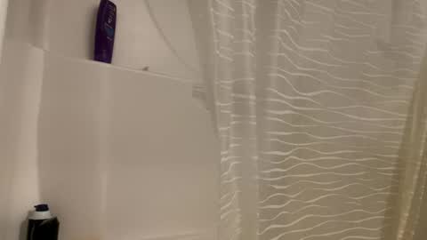 Snapshot of mani4sexy chatting on 12/26/24, 03:38 Mani4sexy online show from 12/26/24, 03:38