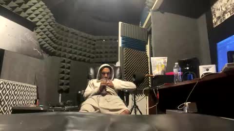 Mani4sexy online show from 12/17/25, 11:22