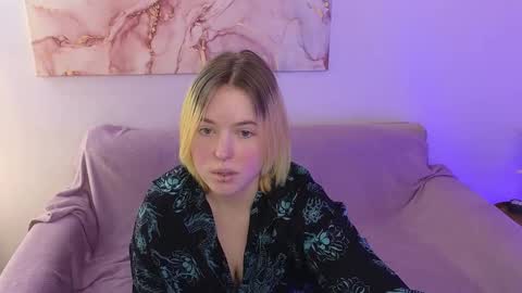 manic_pixie_ online show from 02/04/25, 11:05