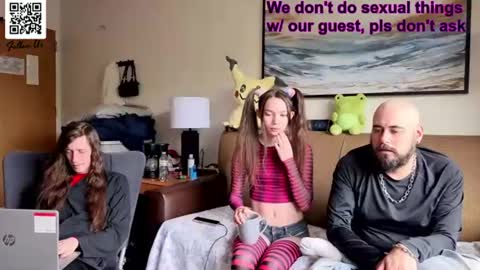 manicpixiedreamfrog online show from 06/22/26, 03:31