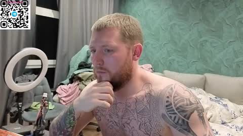 Snapshot of manjerk_on_cb chatting on 01/13/26, 04:12 Arthur online show from 01/13/26, 04:12