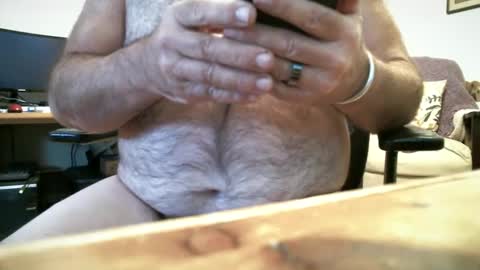 Snapshot of manleg439 chatting on 12/23/24, 05:22 manleg439 online show from 12/23/24, 05:22