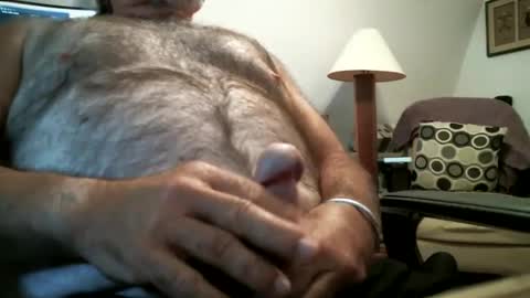 Snapshot of manleg439 chatting on 06/04/26, 06:14 manleg439 online show from 06/04/26, 06:14