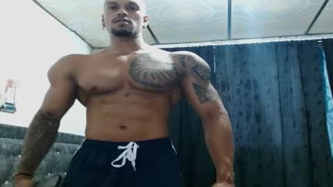 Snapshot of manolofitt chatting on 01/02/25, 11:38 Manolo online show from 01/02/25, 11:38