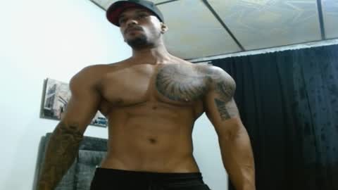 Snapshot of manolofitt chatting on 01/06/25, 11:31 Manolo online show from 01/06/25, 11:31