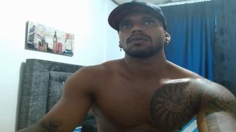 Snapshot of manolofitt chatting on 01/17/25, 10:34 Manolo online show from 01/17/25, 10:34