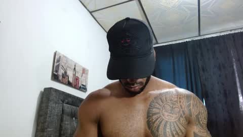 Snapshot of manolofitt chatting on 02/05/25, 02:59 Manolo online show from 02/05/25, 02:59