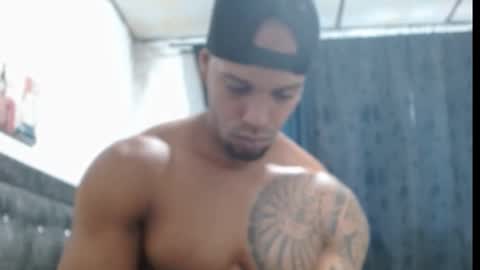 Snapshot of manolofitt chatting on 03/02/25, 12:43 Manolo online show from 03/02/25, 12:43