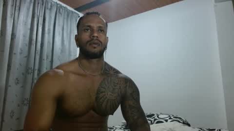 Snapshot of manolofitt chatting on 09/15/25, 04:56 Manolo online show from 09/15/25, 04:56