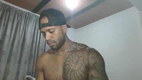 Snapshot of manolofitt chatting on 09/18/25, 02:02 Manolo online show from 09/18/25, 02:02