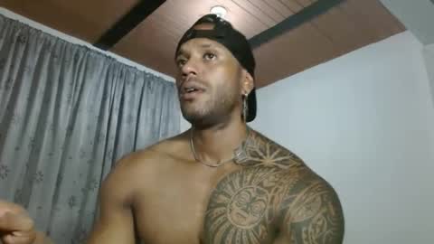 Snapshot of manolofitt chatting on 09/19/25, 03:41 Manolo online show from 09/19/25, 03:41