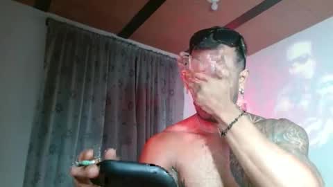 Manolo online show from 10/28/25, 01:53